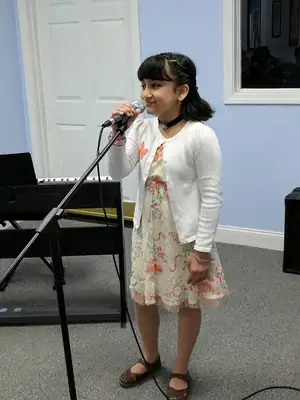 singer-3