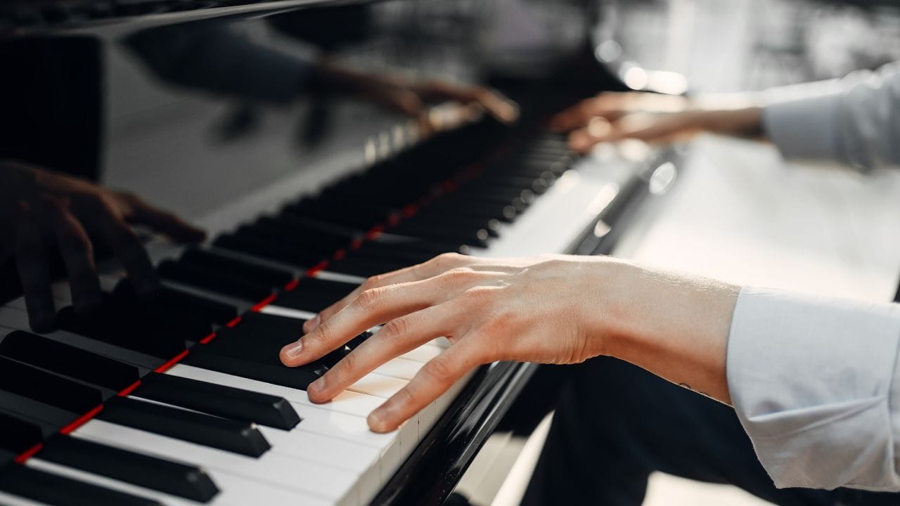 adult piano lessons 2
